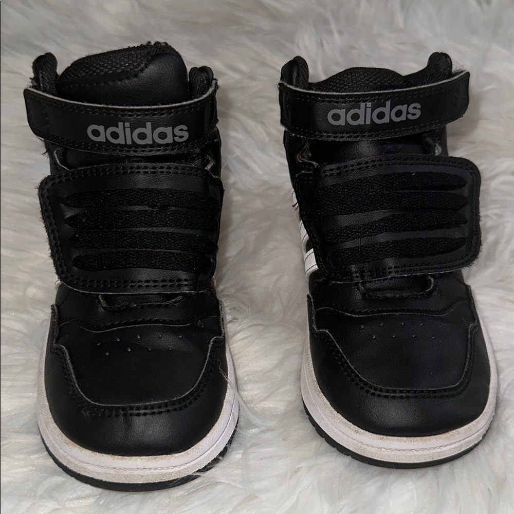 ADIDAS HOOPS MID SHOES SIZE-8K